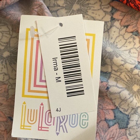 🎈Sale🎈NWT LuLaRoe Irma Floral Top - Picture 7 of 7